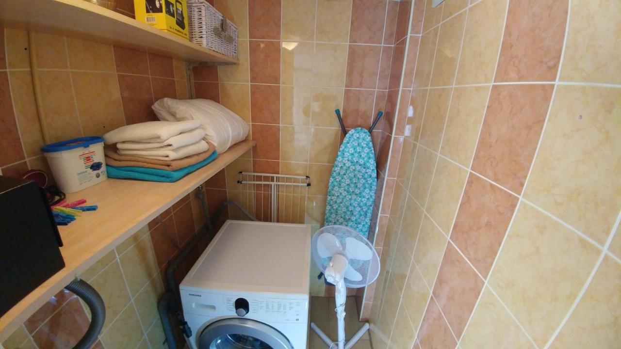 Home For 2 Zuidoostbeemster Екстериор снимка