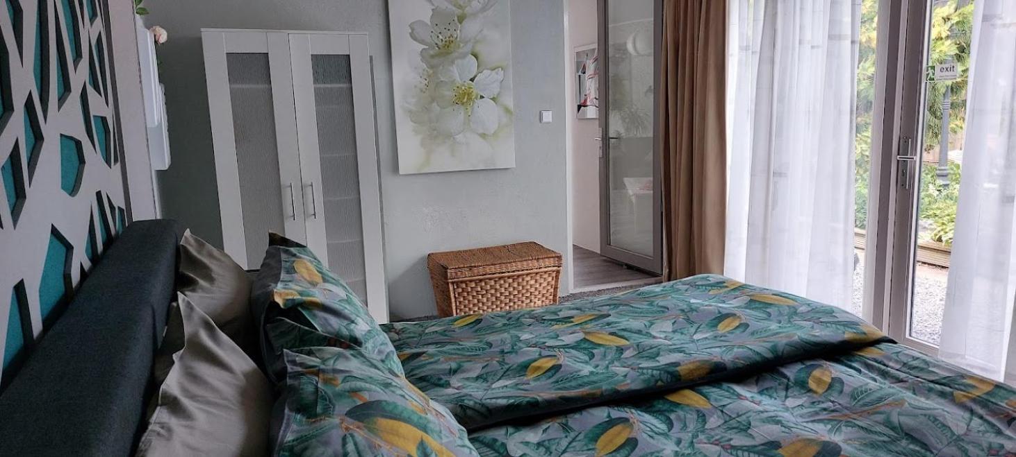Home For 2 Zuidoostbeemster Екстериор снимка